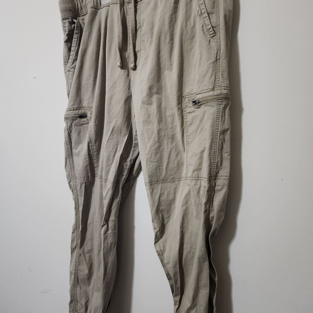 Sonoma Men's Cargo Pants in Tan